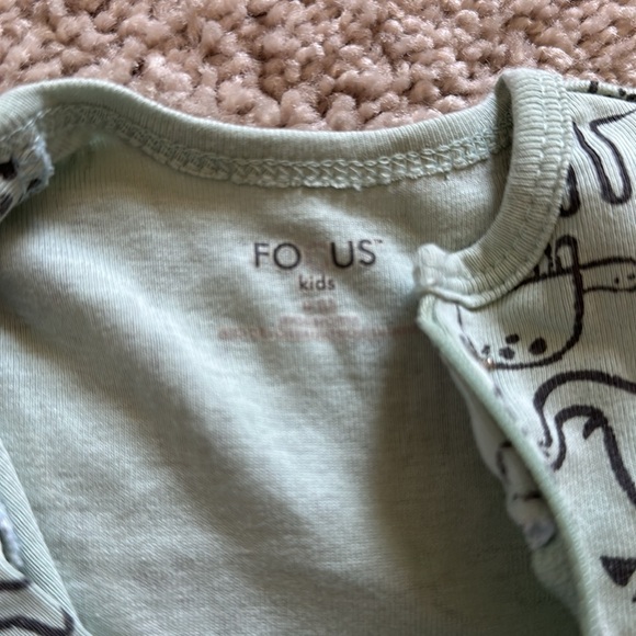 Focus kids 9 mo zoo animal print footed pajama - Picture 3 of 3